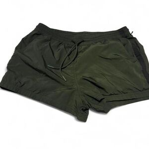 Athleta‎ Women’s Expedition Shorts Tuscan Olive Sz 0 FIT Medium